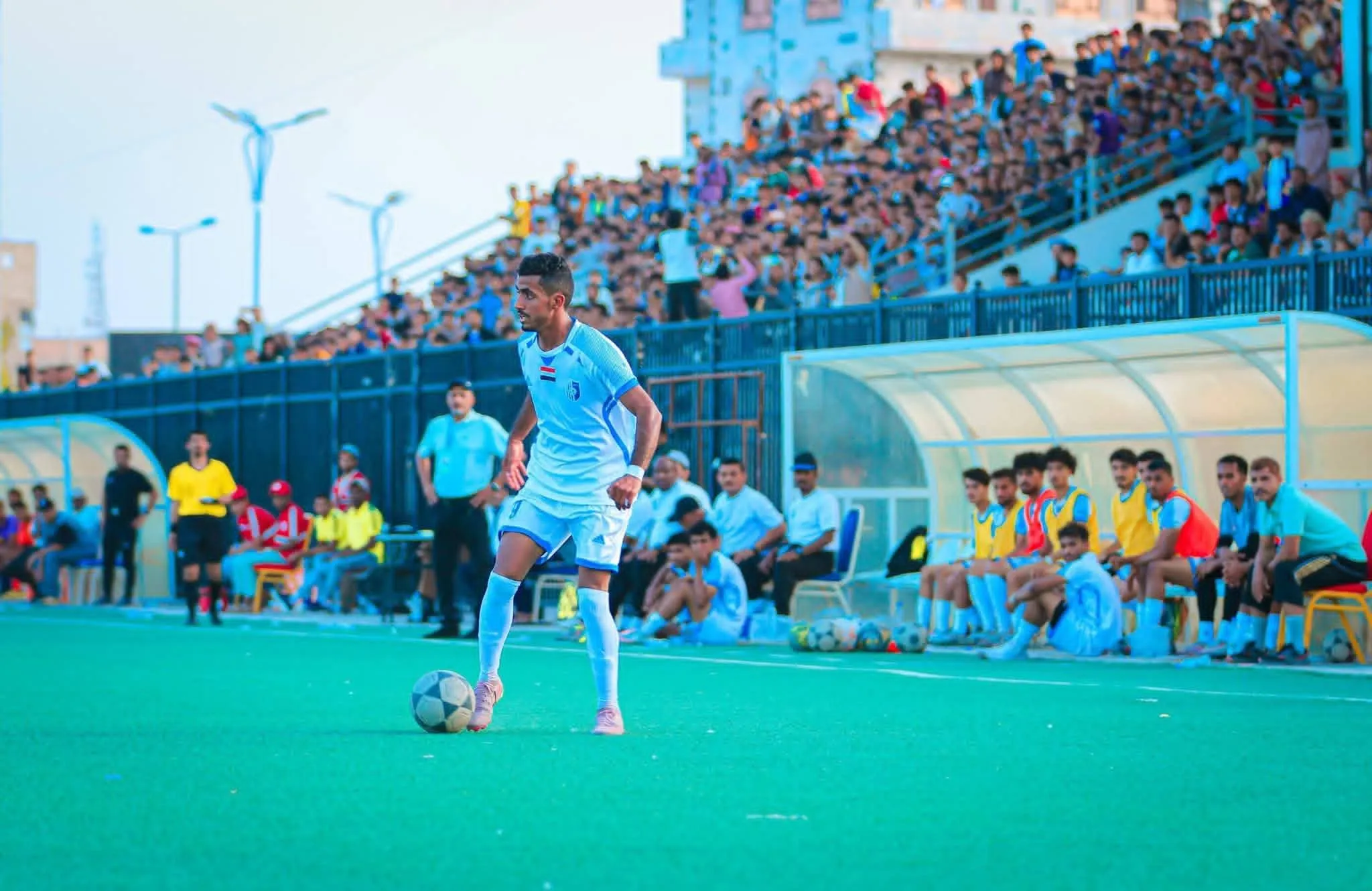 الحياة تعود إلى الملاعب والمدرجات الرياضية في اليمن بعد توقف دام 12 عاما