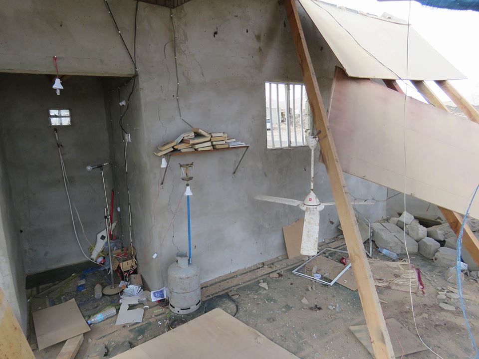 شاهد .. صور تظهر آثار الدمار في مسجد كوفل بصرواح والمباني المجاورة نتيجة استهدافه من قبل الحوثيين