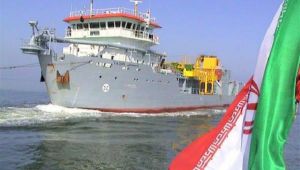 ضبط سفينة صيد إيرانيه محملة بالأسلحة ببحر العرب