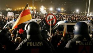 صحيفة ألمانية توثق الكراهية ضد الأجانب بالبلاد