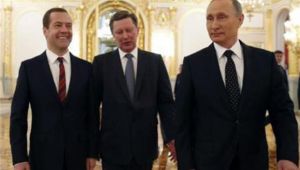 دراسة: لماذا يمشي بوتين بهذه الطريقة؟