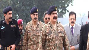 قائد الجيش الباكستاني يتوعد برد فعل قوي تجاه اي تهديدات للسعودية