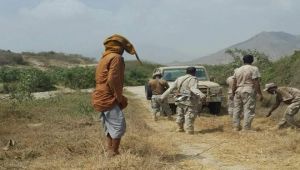 لجنة من السعودية والحوثيين تصل إلى الحدود لنزع الالغام التي زرعتها الميليشيا (صور)