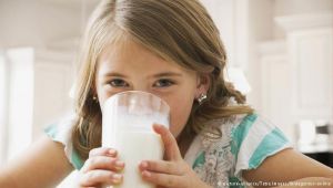 الحليب - مصدر للكالسيوم أم مسبب للسرطان؟