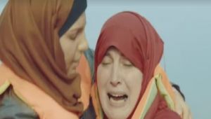 سيدة سورية أبكت فريق عمل "سيلفي 2".. والقصبي: الفاجعة أكبر من الدموع