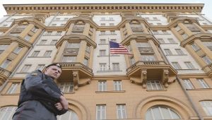 تبادل طرد الدبلوماسيين بين أمريكا وروسيا