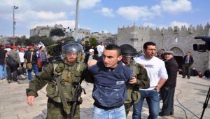 شرطة الاحتلال الاسرائيلي تعتقل صيادين فلسطينيين