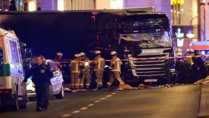 مقتل 12 وإصابة 48 في اقتحام شاحنة لسوق في برلين