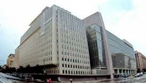الحكومة تبحث مع البنك الدولي الأسبوع المقبل صرف منحة بقيمة 450 مليون دولار
