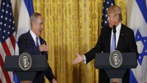 نتنياهو يطمع بـ"كرم" ترامب ويطلب منه الاعتراف بالسيادة الإسرائيلية على الجولان.. كيف ردَّ الرئيس الأميركي؟