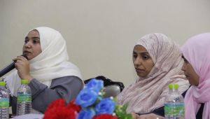 مركز "يمنيون" للدراسات يقيم ندوة بمناسبة اليوم العالمي للمرأة "مستقبل المرأة اليمنية بعد الحرب"