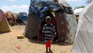 الإسهال "يُصفي" أجساداً أنهكتها المجاعة في الصومال