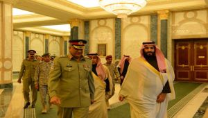 صحيفة بريطانية: باكستان ترسل لواءًا عسكريًا إلى الحدود لحماية السعودية من الحوثيين