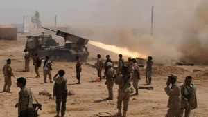 مواجهات عنيفة غربي تعز والتحالف يستهدف مواقع المليشيا بمعسكر خالد