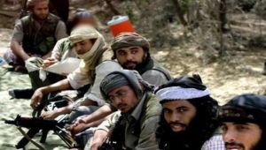 أنباء عن تسليم زعيم "القاعدة" في اليمن نفسه
