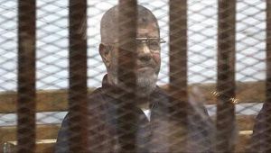 المؤبد لـ"مرسي" والإعدام لـ3 مصريين في "التخابر مع قطر"