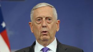 وزير الدفاع الأمريكي يصل سلطنة عمان في زيارة رسمية
