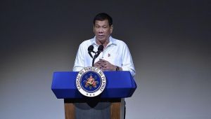 رئيس الفلبين: مستعد للاستقالة إذا أثبت أحد "وجود إله" للكون