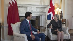 تميم ورئيسة وزراء بريطانيا يشهدان توقيع اتفاق بمجال مكافحة الإرهاب