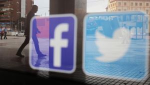 فيسبوك تمنع النشر التلقائي وتحذف منشورات تويتر