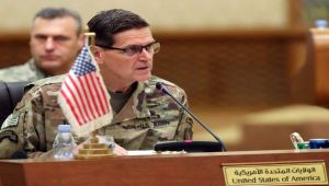 قائد القيادة المركزية الأمريكية يدعو إلى وحدة عربية في مواجهة إيران