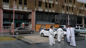 معارض سعودي يكشف مفاجآت عن "الذباب الإلكتروني" (صور)