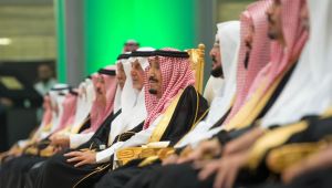 كاتب بريطاني: آل سعود في أزمة وخياراتهم محدودة