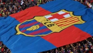 برشلونة يسعى وراء نجم مانشستر يونايتد في صفقة مجانية