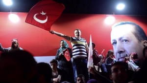 الأتراك يتوجهون إلى صناديق الاقتراع في اختبار كبير لأردوغان