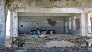 الصليب الأحمر: الطفولة في اليمن أصبحت مخنوقة بسبب الصراع وضياع جيلا بأكمله (ترجمة)