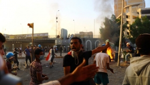 نزيف دماء المحتجين مستمر بشوارع العراق والحكومة تعد بالتحقيق