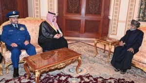نائب وزير الدفاع السعودي يبحث في عمان جهود حل الأزمة في اليمن