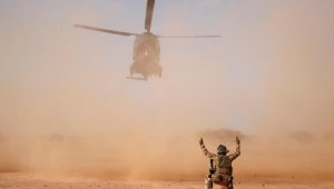 مقتل 13 جنديا فرنسيا بتصادم مروحيتين عسكريتين في مالي
