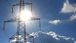 "مؤسسة الكهرباء" تعلن خروج كهرباء عدن عن الخدمة نتيجة خلل فني