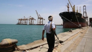 جماعة الحوثي تعلن وصول سفينة نفطية إلى ميناء الحديدة بعد نصف عام من الاحتجاز