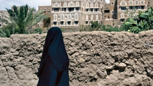 "أمهات المختطفين" تطالب جماعة الحوثي بالإفراج عن المعتقلة خالدة الأصبحي
