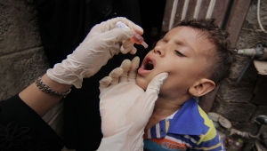 اليونيسف تطلق حملة لتطعيم أكثر من مليون طفل ضد شلل الأطفال في اليمن