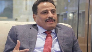 الجبواني يتهم رسمياً "معين عبد الملك" بمنح طيران الإمارات إذناً لقصف الجيش في عدن عام 2019