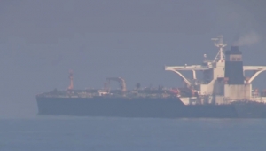 من دون وقوع إصابات.. انفجار في ناقلة نفط بميناء جدة السعودي