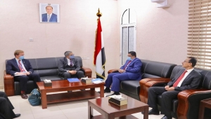 وزير الخارجية يدعو مكتب الأوتشا الأممي إلى توسيع نشاطه بالمحافظات اليمنية