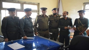 لجنة من شرطة تعز تشرف على عملية إستلام وتسليم بين مدراء سبعة أقسام بالمحافظة