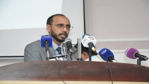 وزير سابق: الإمارات استغلت وضع اليمن للسيطرة على سقطرى