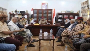 قيادة محور تعز تناقش مع رؤساء الأحزاب احتياجات القوات الحكومية في المحافظة