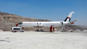 فلسطينيان يحوّلان طائرة "بيونغ 707 " إلى مطعم