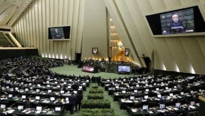 البرلمان الإيراني: السعودية دخلت المستنقع اليمني بتوصيات إماراتية