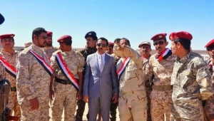 الجيش يستعيد مناطق سيطر عليها الحوثيين بشبوة.. - بن عديو: صحراء شبوة ستلتهم الحوثيين ولا فرصة أمامهم للنجاة من الموت