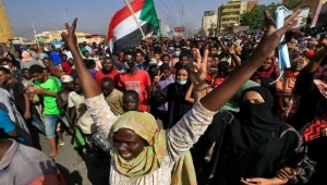 قضاء السودان يوقف مديري شركات الاتصالات حتى إعادة الإنترنت