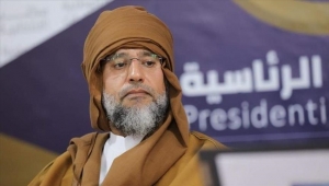 "سيف الإسلام" يستدعي "القذافي" في أول تغريدة: دقت ساعة الحقيقة