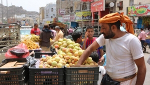 نظام تجاري جديد في اليمن... الريال ممنوع والتعامل بالدولار