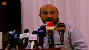 رئيس الحكومة يوجه بالتحقيق في عملية اغتيال التربوي إيهاب باوزير بعدن